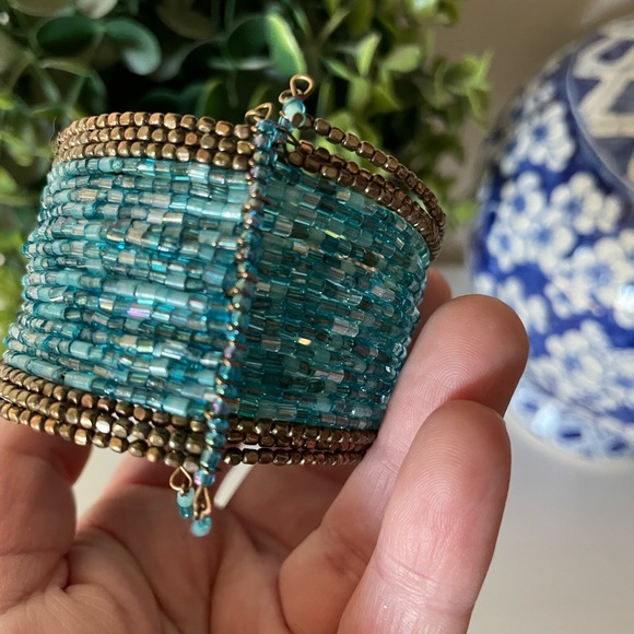 Wide chunky wide green turquoise glass seed bead cuff bracelet / BOHO bohemian - Picture 2 of 5